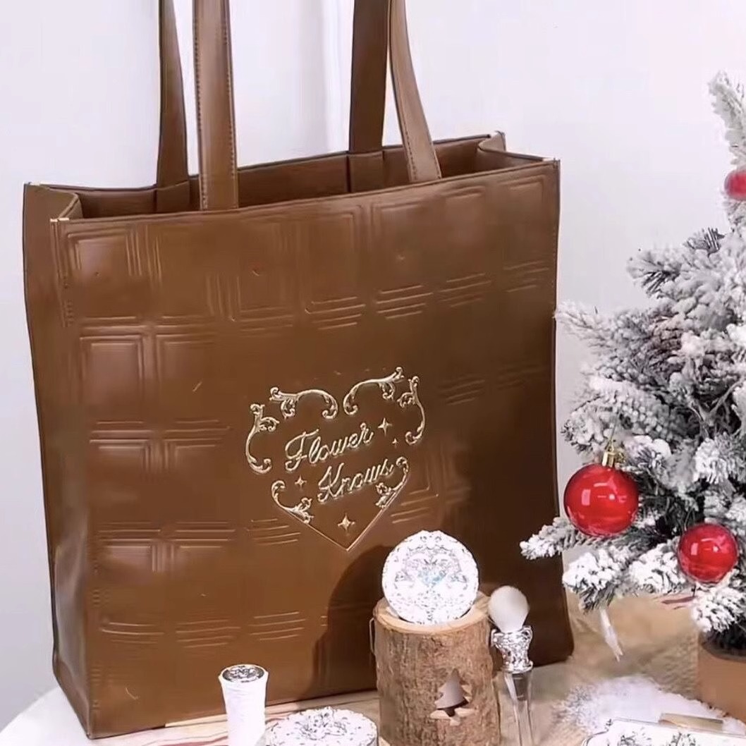 Flowerknows Travel Tote Bag Pi - Leatherwork Flowers ulasan dan harga